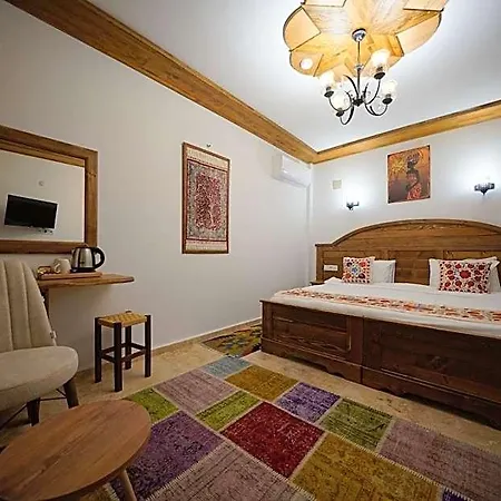 Pashahan Hotel 3*