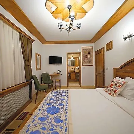 Pashahan Hotel